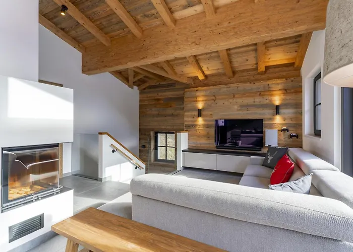 Haus Am Hang シャレー *